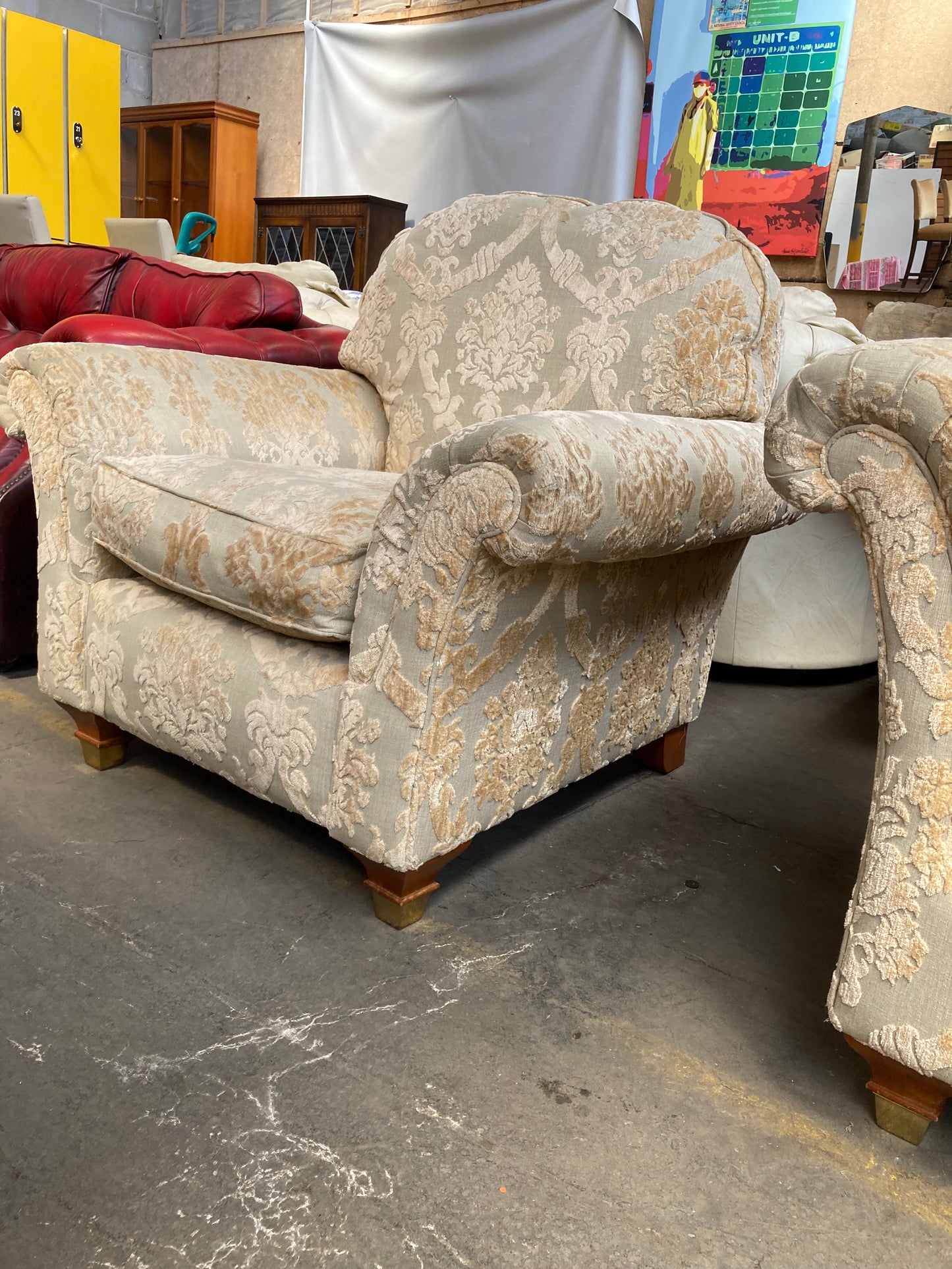 2 piece fabric upholstered suite  possibly Parker Knoll Burghley Rangey