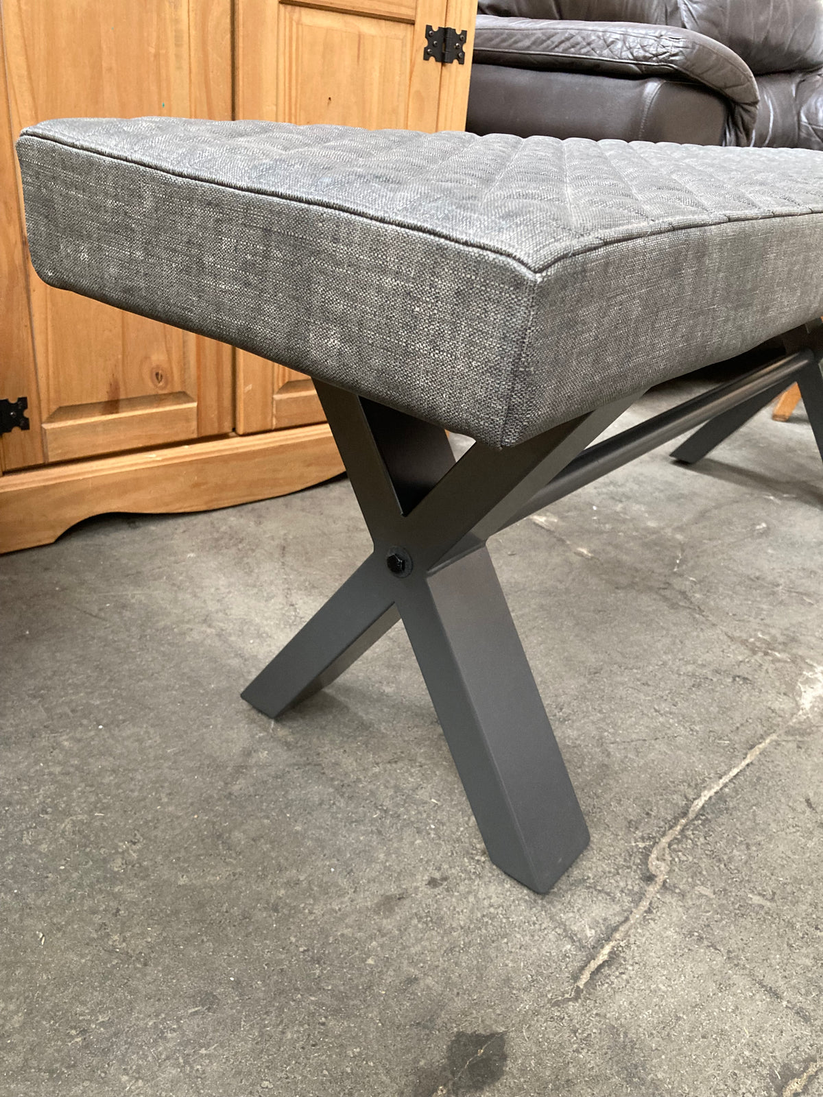 Urban upholstered dining bench - quilted industrial style