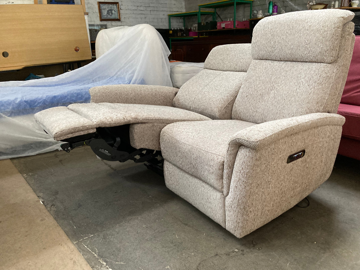 2 seater fabric electric recliner sofa with usb and usb-c charging ports