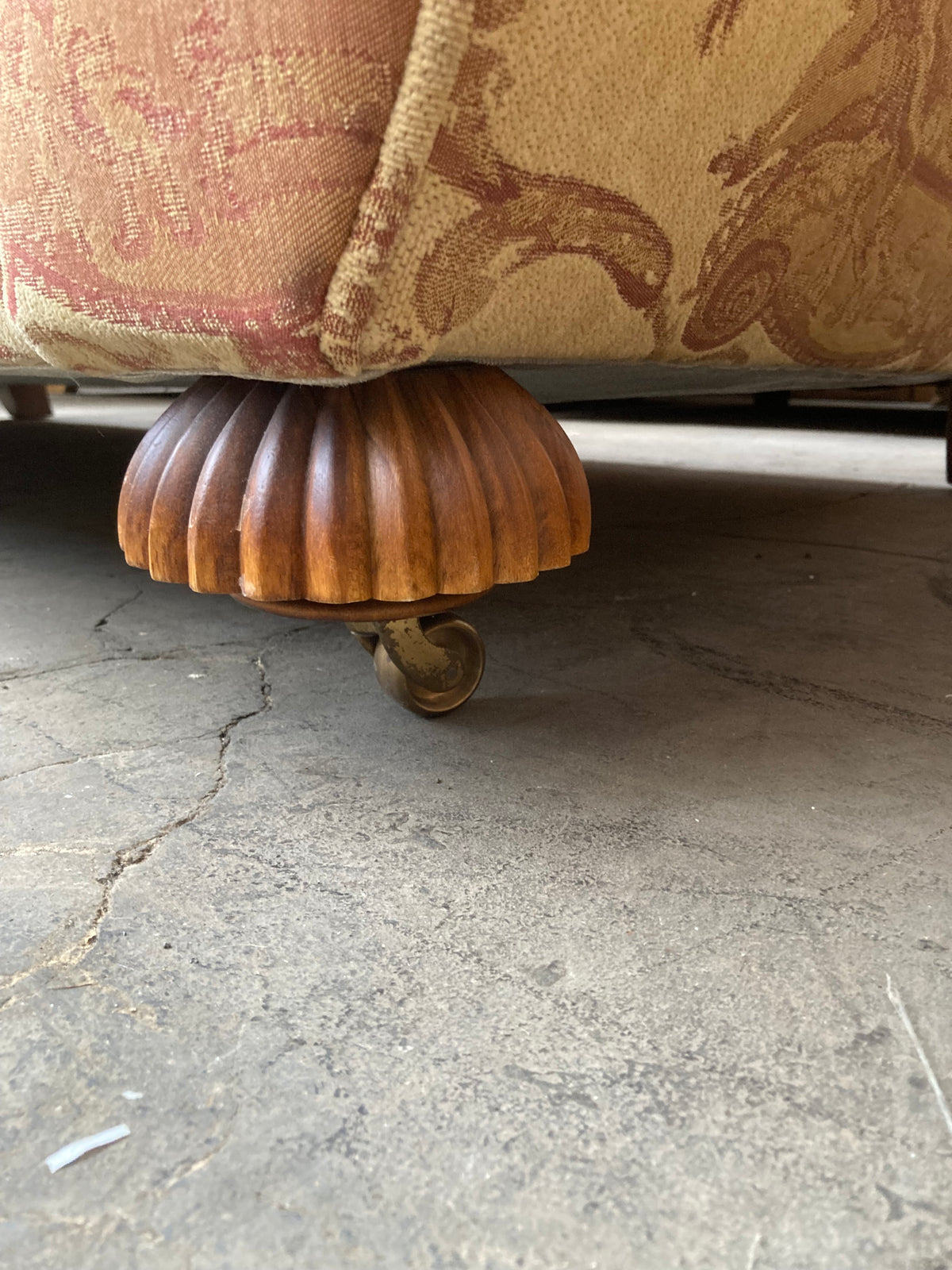 A beautiful, high-quality **Peter Guild – Makers of Fine Upholstery** 3-piece suite,